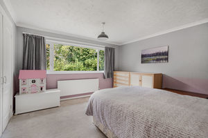 Bedroom- click for photo gallery